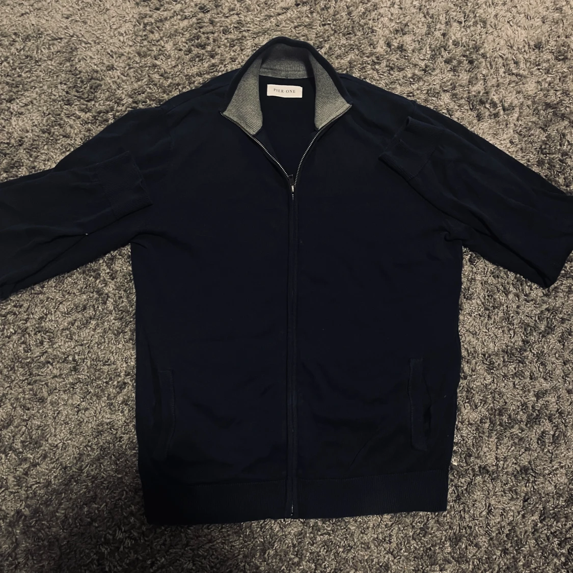 Fullzip från pier one