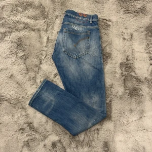 Dondup George Jeans - Dondup George Jeans, Skick 10/10, storlek 33. Hör av dig vid funderingar!
