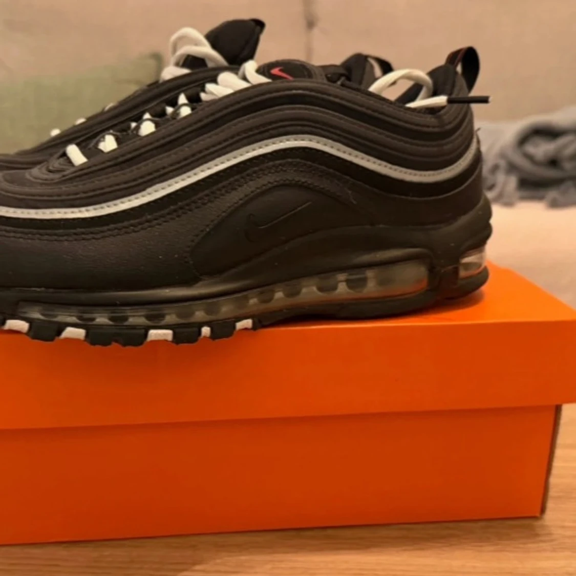 Nike Air Max 97 svart/vit strl 42
