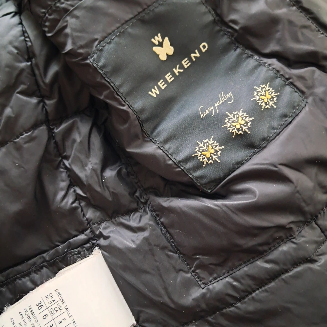 Svart pufferjacka från Weekend - 3