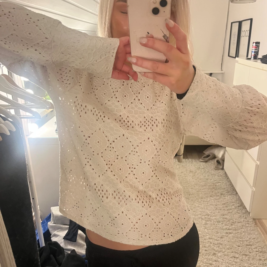 Vit långärmad tröja