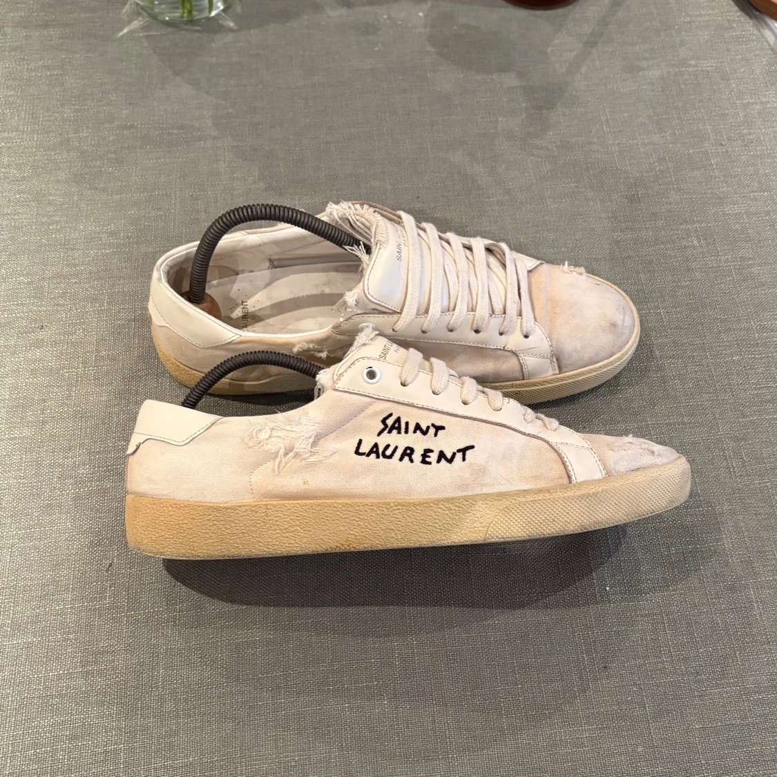 Saint Laurent sneakers med råa detaljer - 3