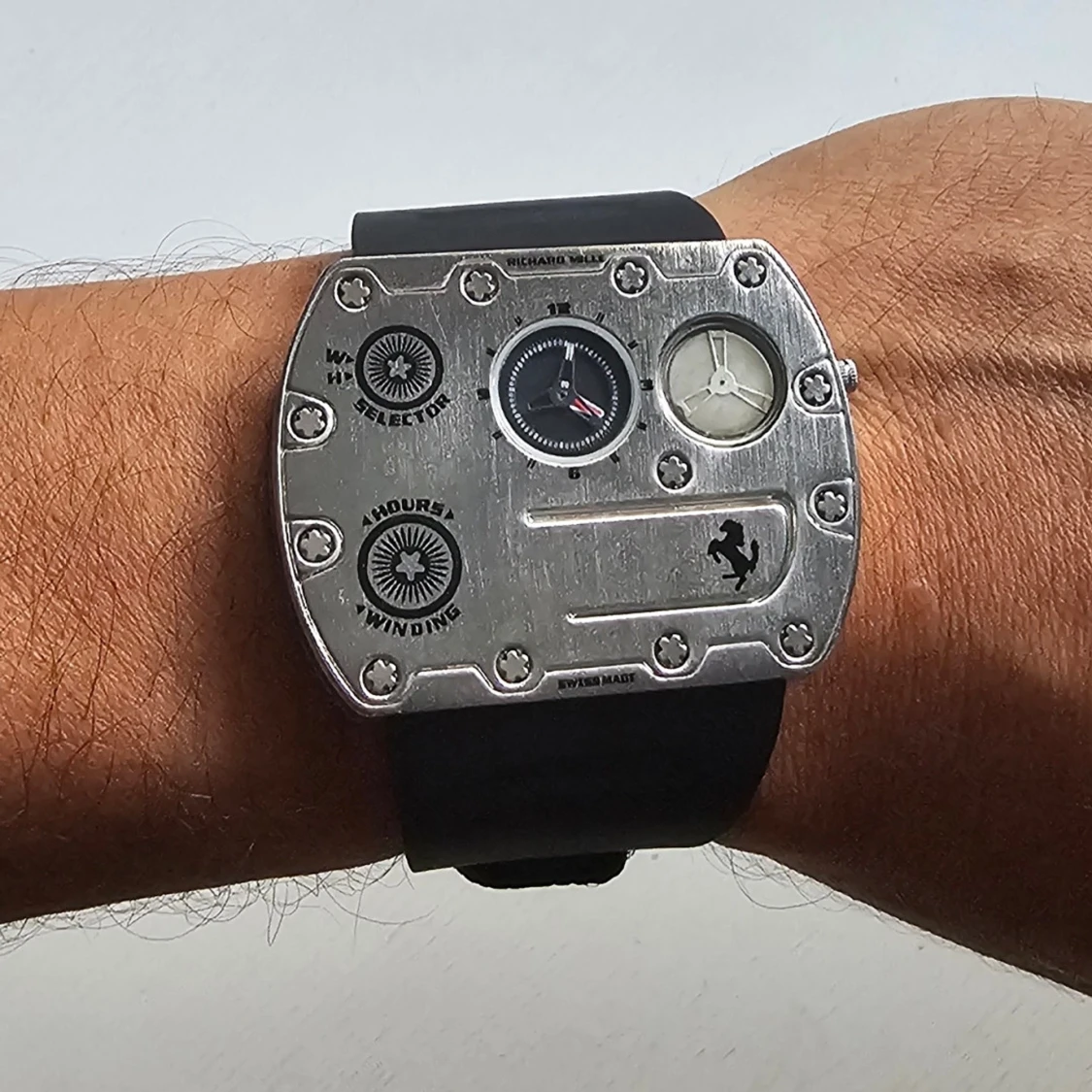 Richard Mille Sportig klocka med svart armband - 2