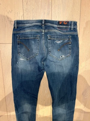 Dondup jeans - Skick: 9/10 | modell: George | size ettikter är borta men sitter som 33