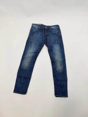 Dondup Jeans Limited Edition  - Dondup Jeans 👖Limited Edition                                                              Storlek. 29                                                                             Skick. 4/5                                                                           Nypris. 3500kr