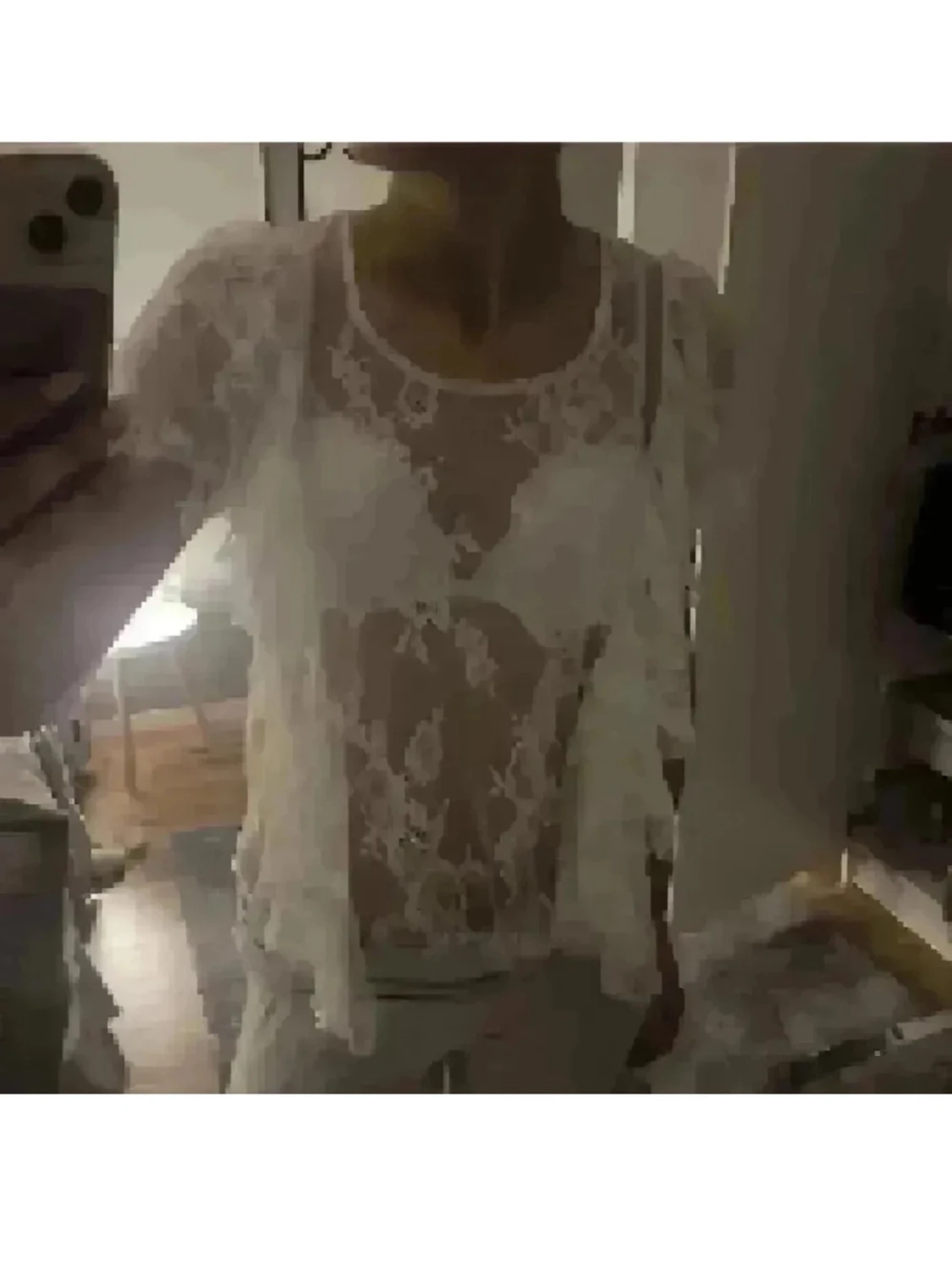 Vit transparent spetsblus med volanger - 2