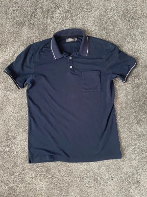 Marinblå performance piké Dressman - Använd fåtalet gånger