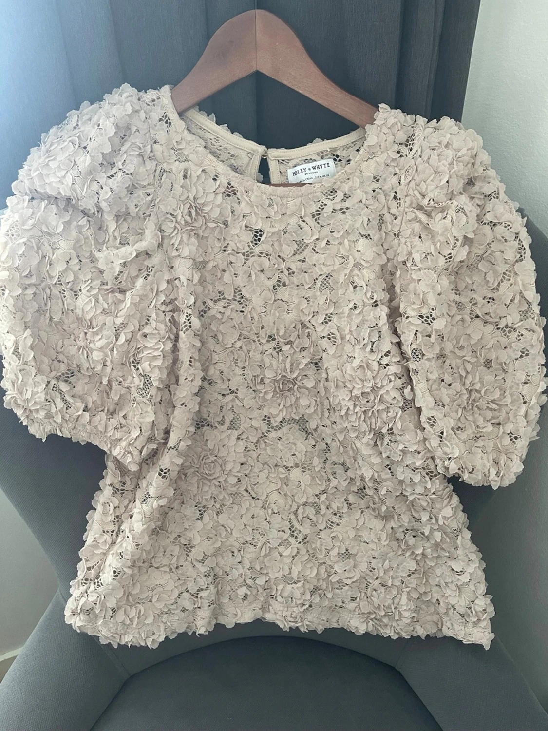 Beige blommig topp från Molly & White