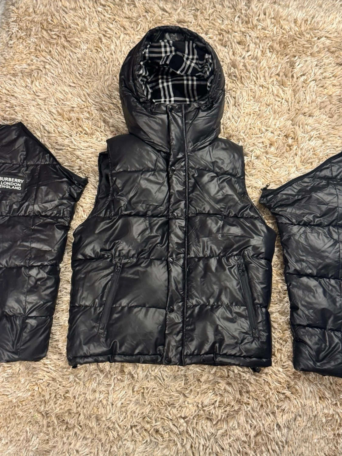 Svart pufferjacka från Burberry - 3