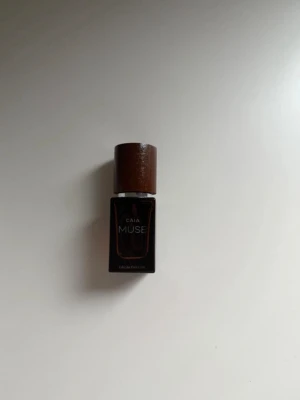 Caia parfym  - 15 ml. Endast testad. 