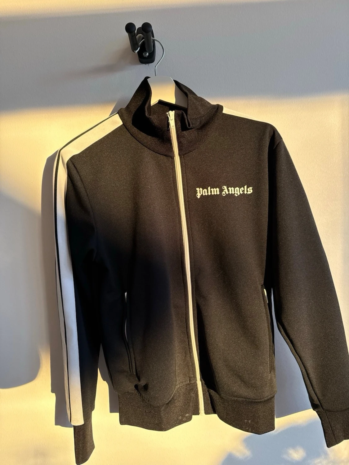 Svart zip hoodie från Palm Angels
