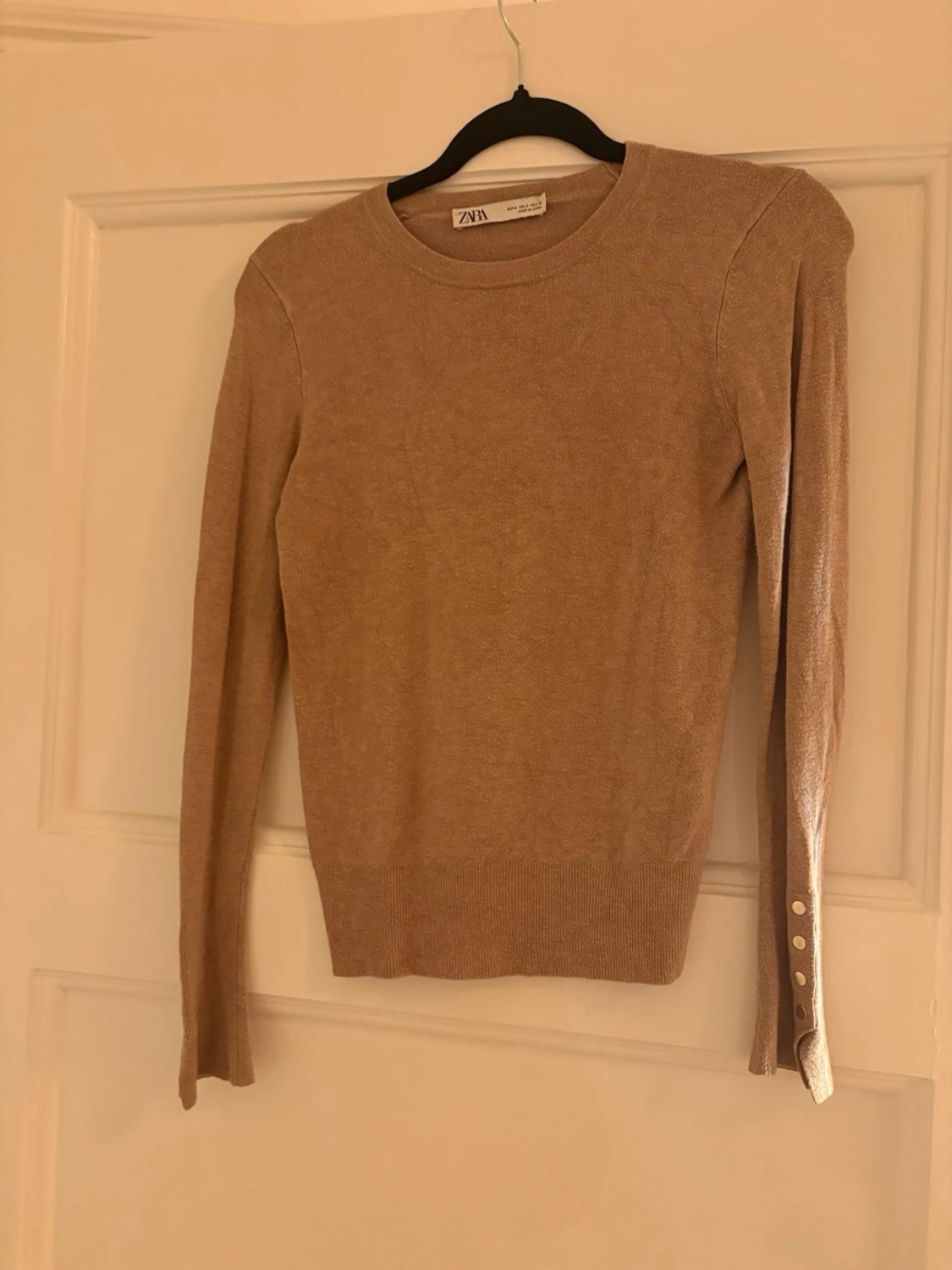 Beige stickad tröja från Zara - 1