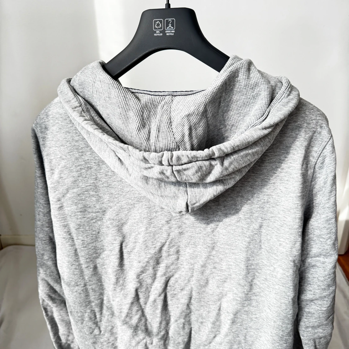 Grå hoodie med dragkedja Bondelid - 2