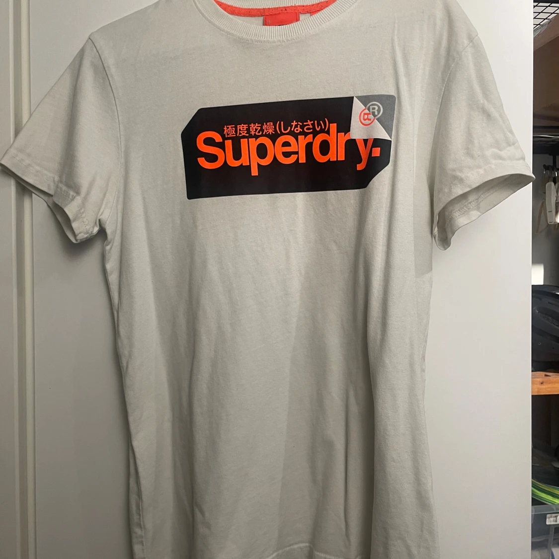 Vit Superdry t-shirt
