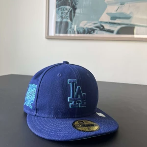 LA keps - Köpt för 600kr. Säljer pga att jag aldrig använder