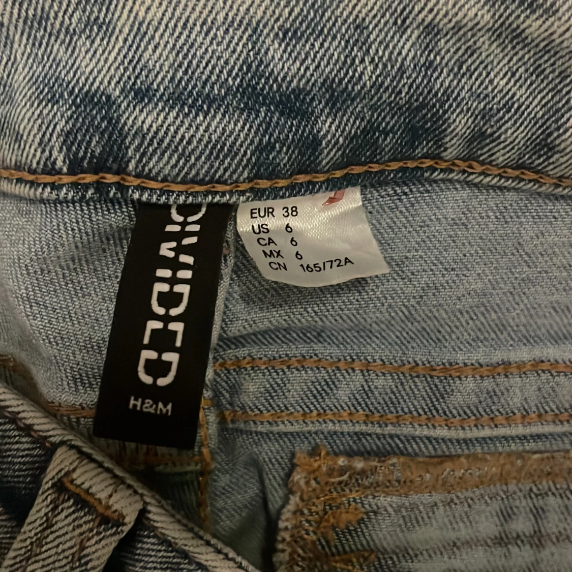 Blå bootcut jeans från H&M Divided - 2