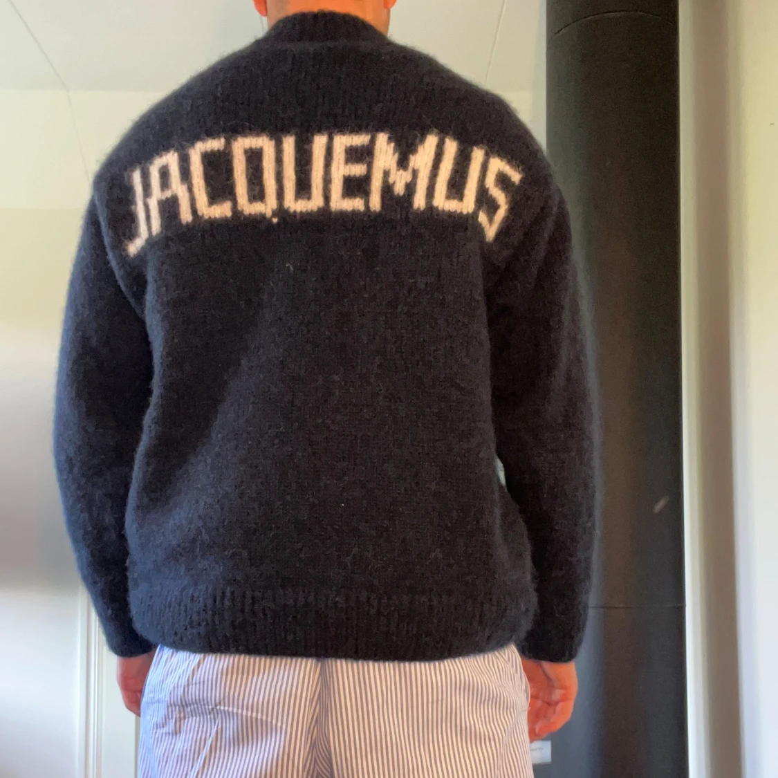 Jacquemus mörkblå stickad tröja - 1