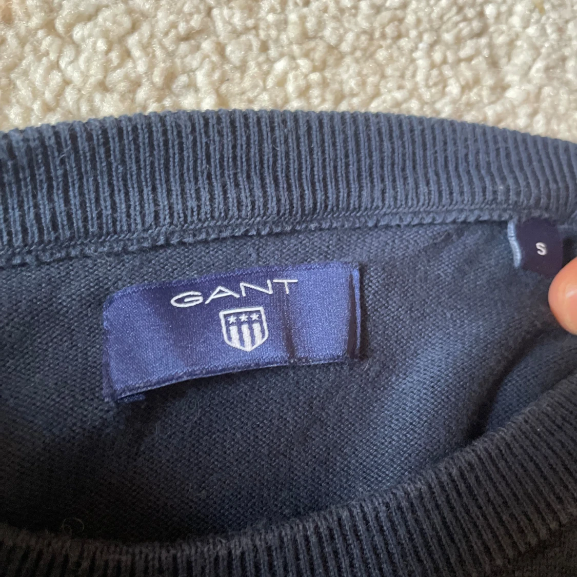 Mörkblå bomullströja från GANT - 2