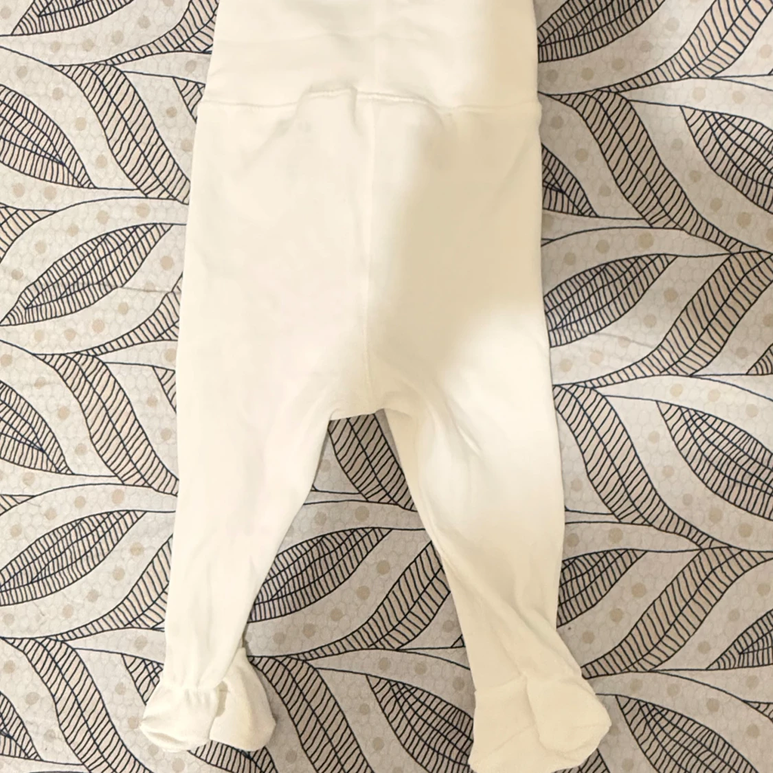 Vita baby byxor med fot - 1