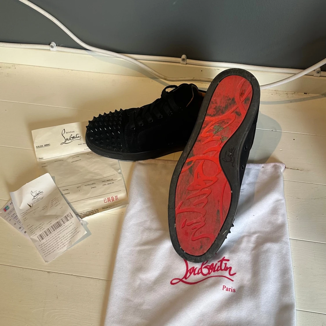 svarta sneakers med nitar - 1