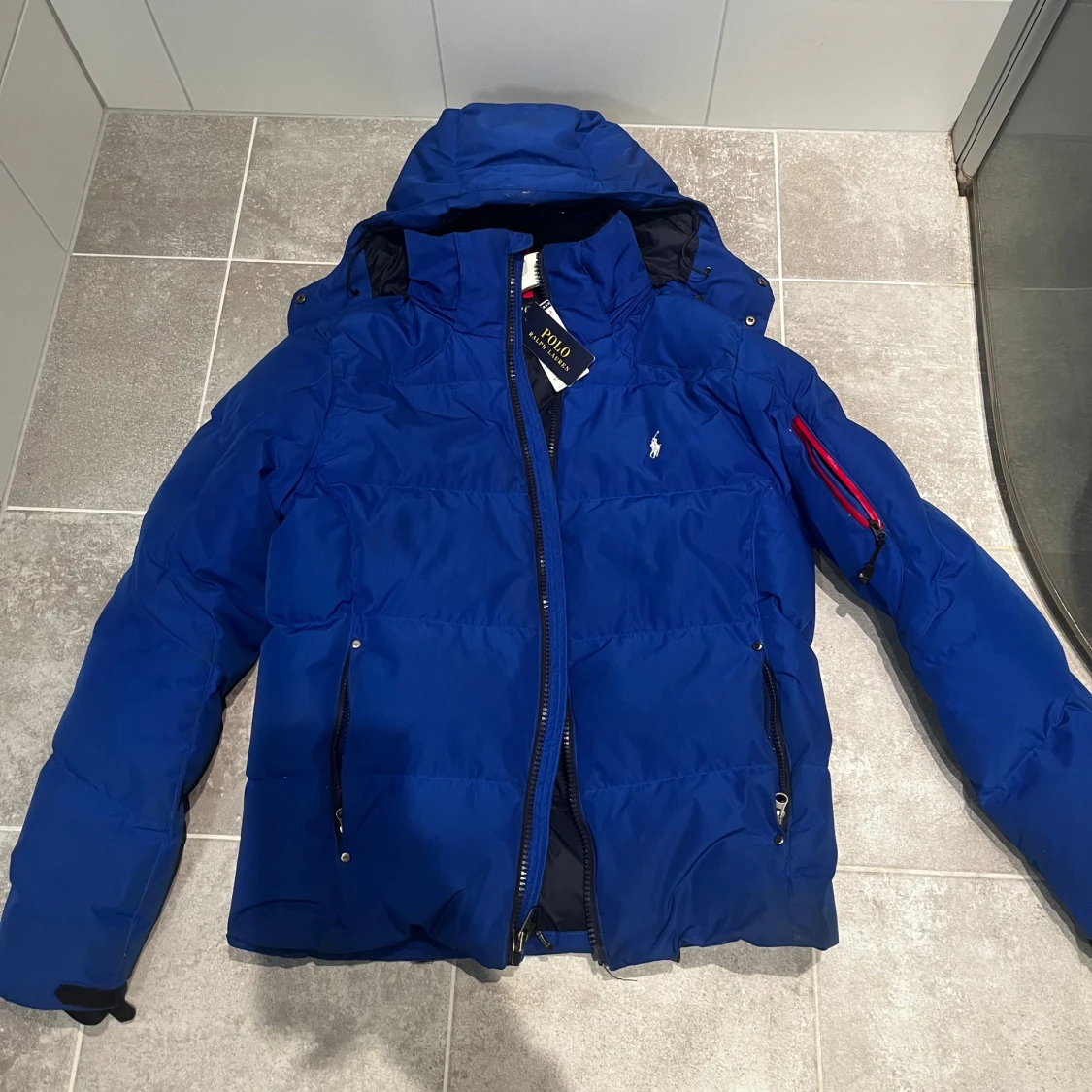 Blå pufferjacka från Polo Ralph Lauren - 2