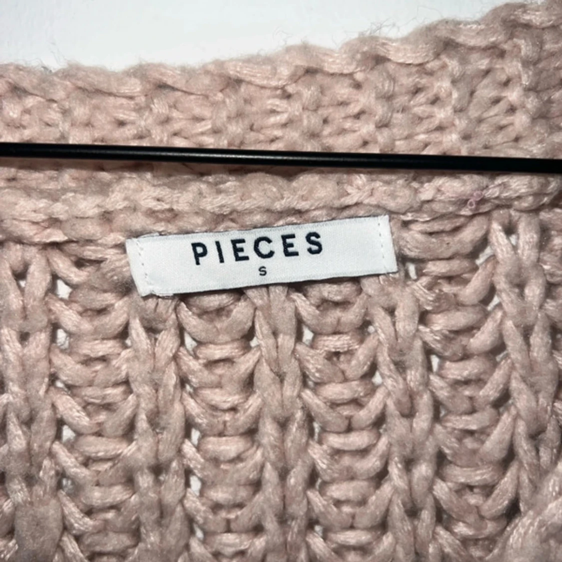 Ljusrosa stickad kofta från Pieces - 2