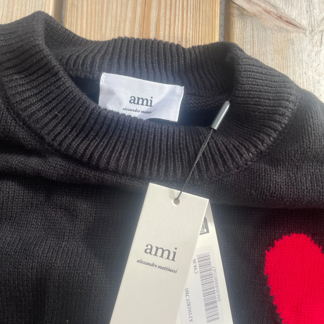 Svart stickad tröja från Ami - 1