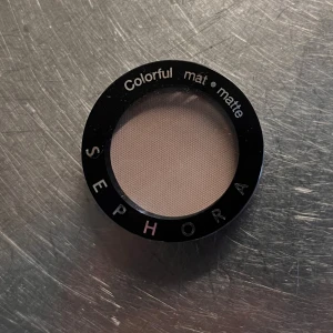 Sephora ögonskugga  - Sephora ögonskugga  - Colorful matte  - Färg: No 282 My dear nude - 1.2 gram   Helt ny.