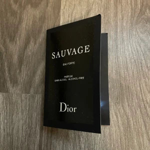Dior Sauvage eau forte testparfym - Dior Sauvage eau forte testparfym. Aldrig testad.