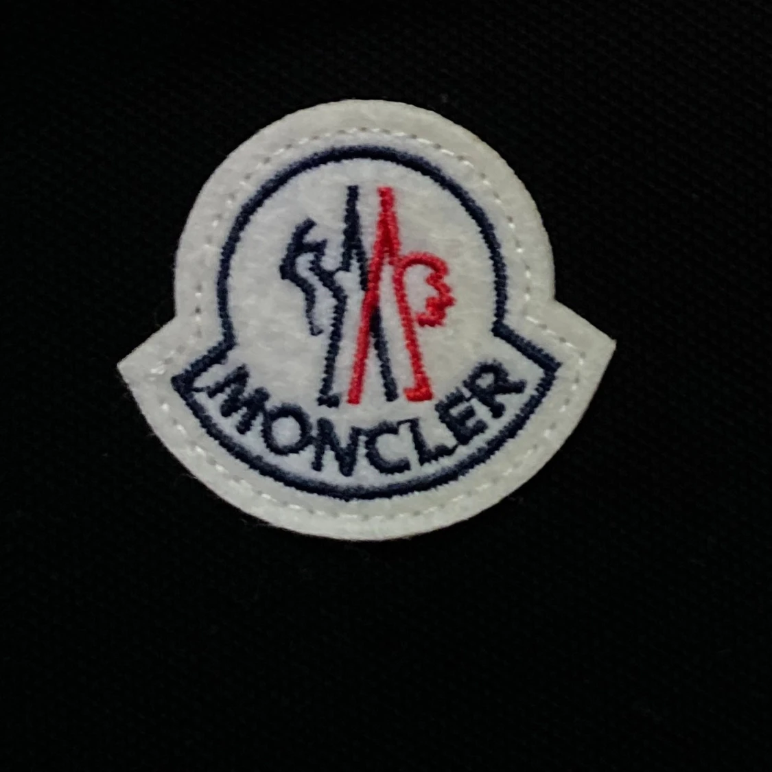 Svart moncler piké  - 2