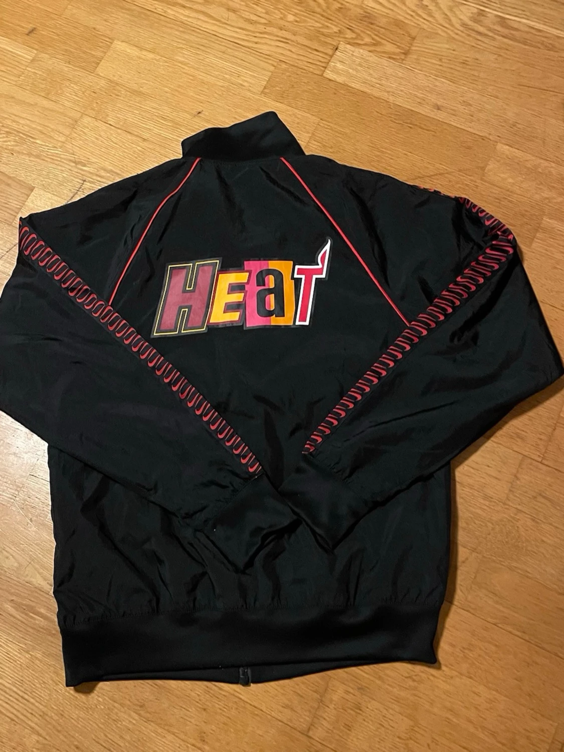 Svart Miami Heat vindjacka Nike NBA - 1