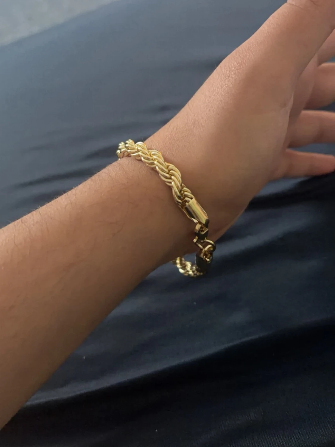 Tjockt tvinnat guldarmband - 1