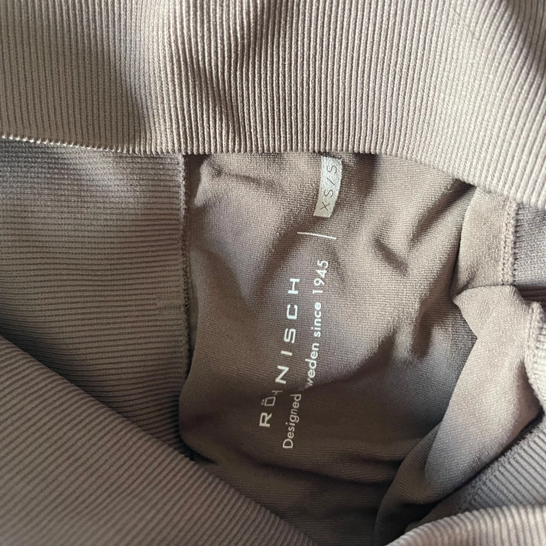 Grå/bruna höga leggings från Röhnisch XS/S - 2