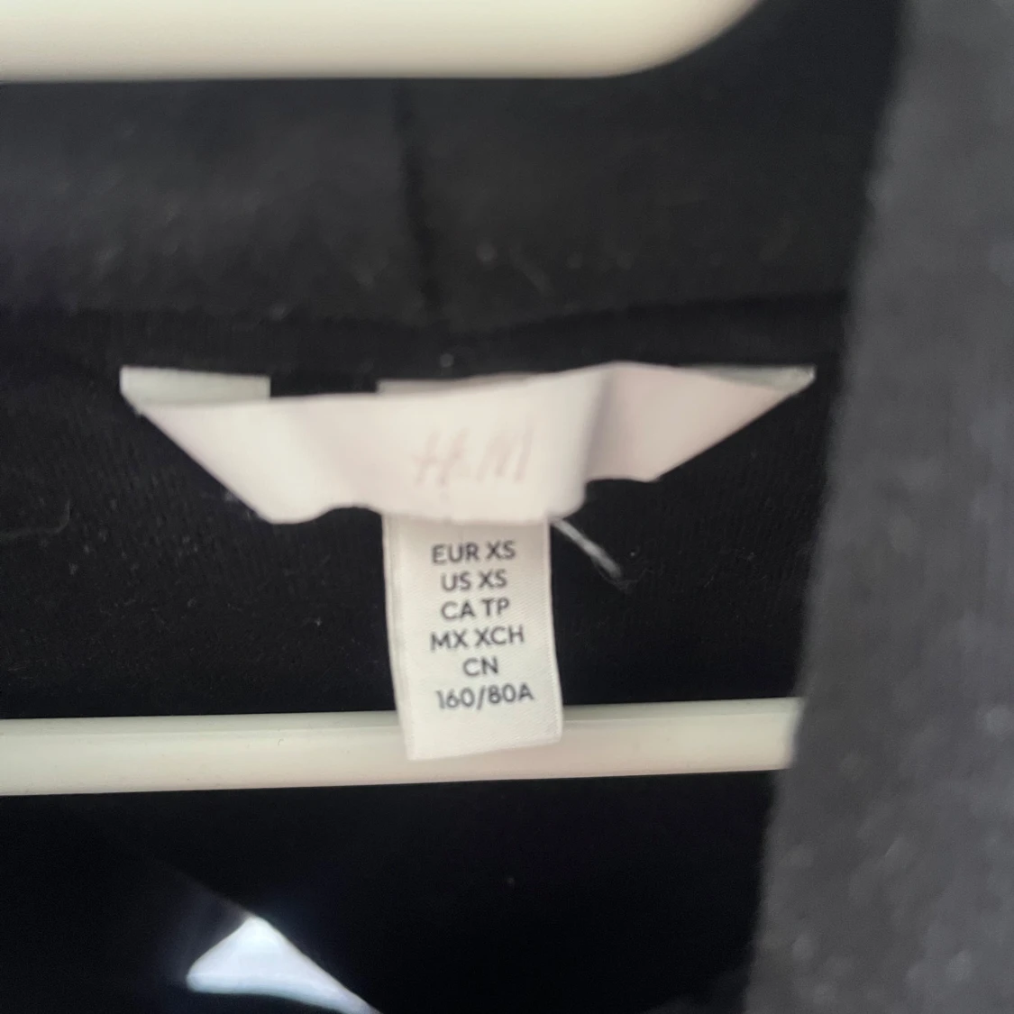 Svart hoodie från H&M XS - 3