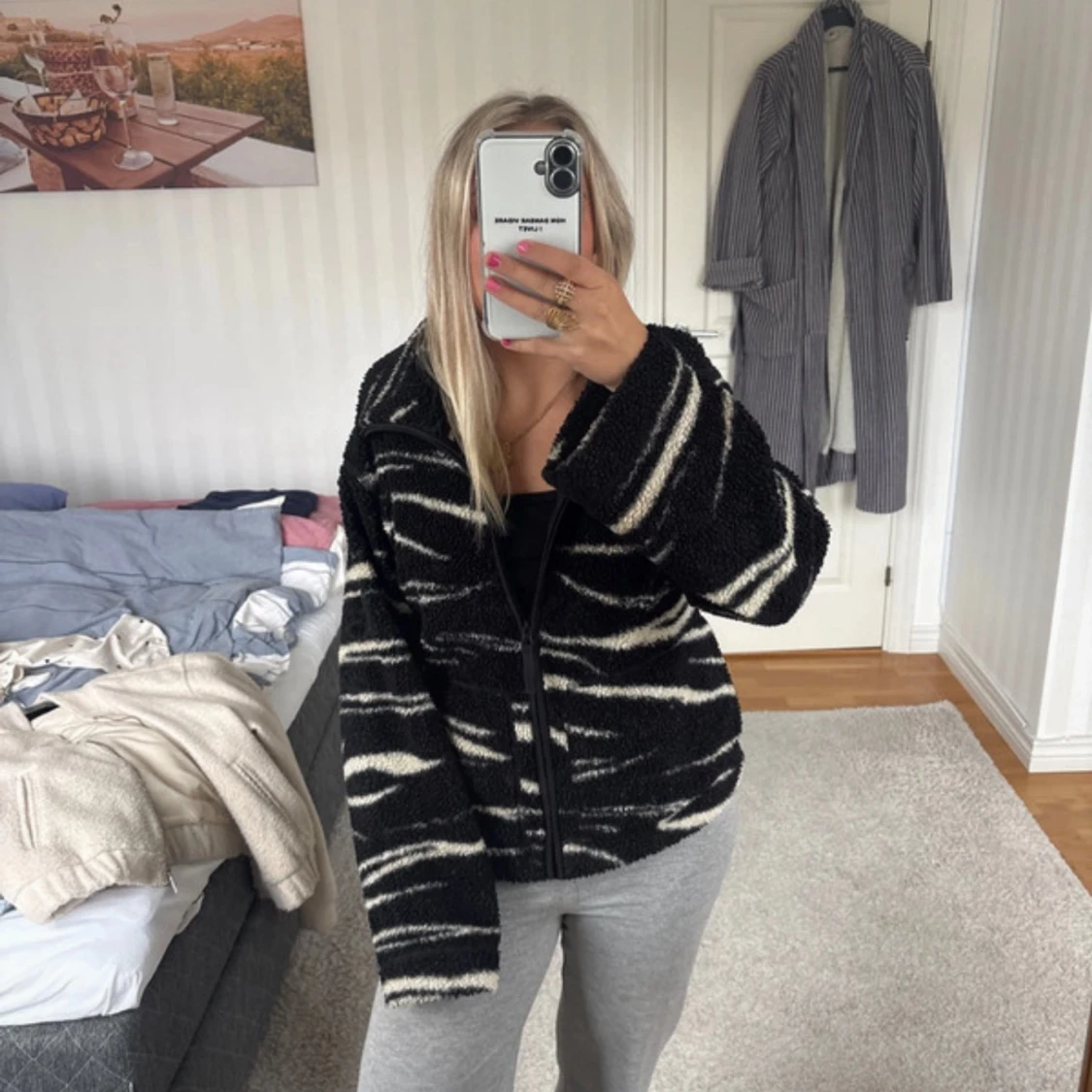 Svart teddyjacka med zebramönster - 1