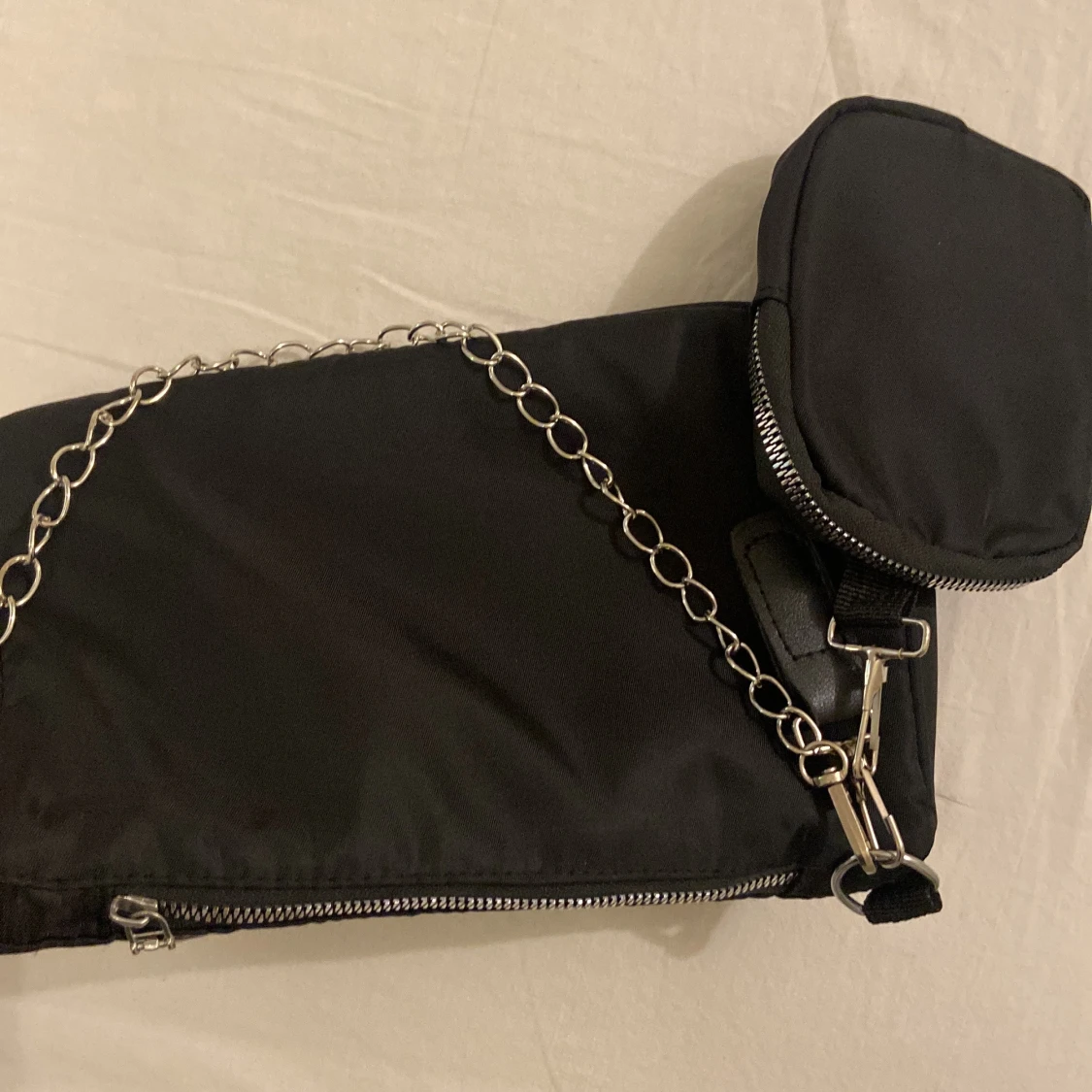 Svart axelväska med kedja och mini-väska - 3