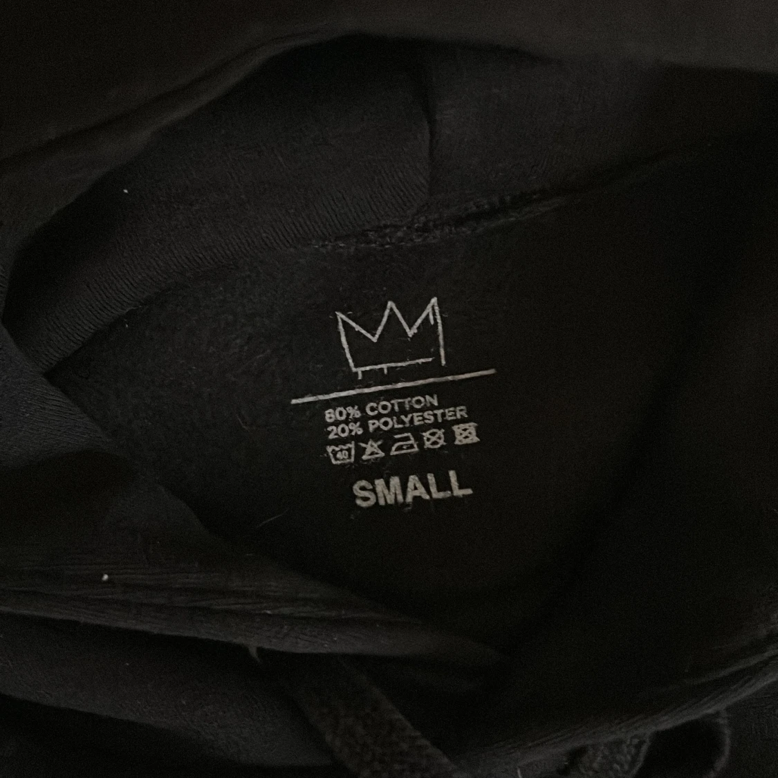 Svart Hov1 hoodie med turnétryck - 2