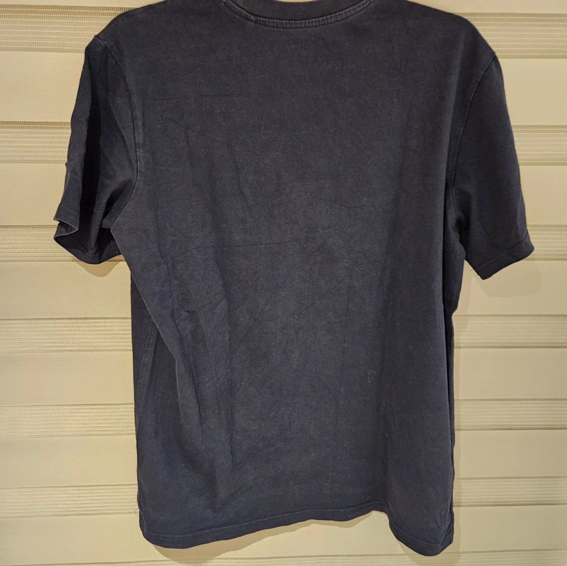 Mörkblå t-shirt med LA-print - 2