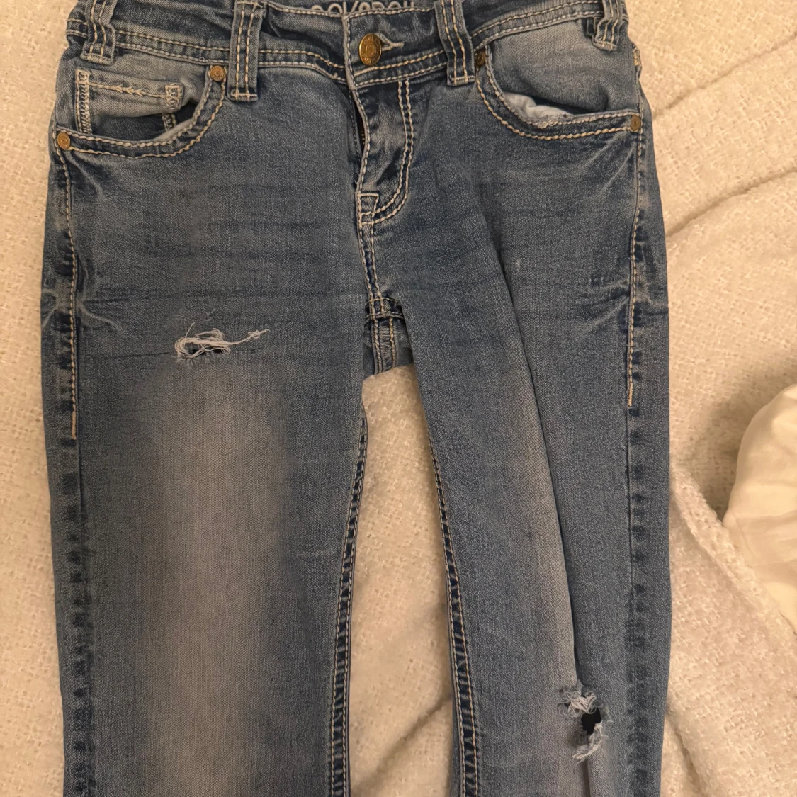 Blå low rise bootcut trendiga jeans från Rock & Roll