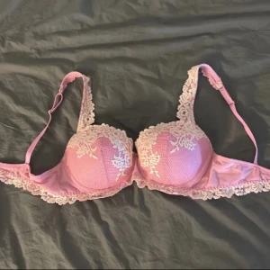 Intimissimi bh - Jättefin rosa Intimissimi bh i storlek 75C💕