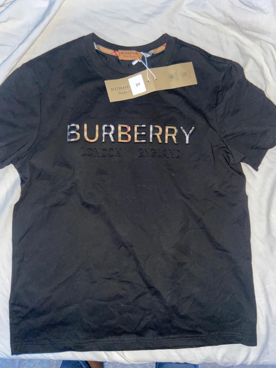 Svart Burberry t-shirt med logga
