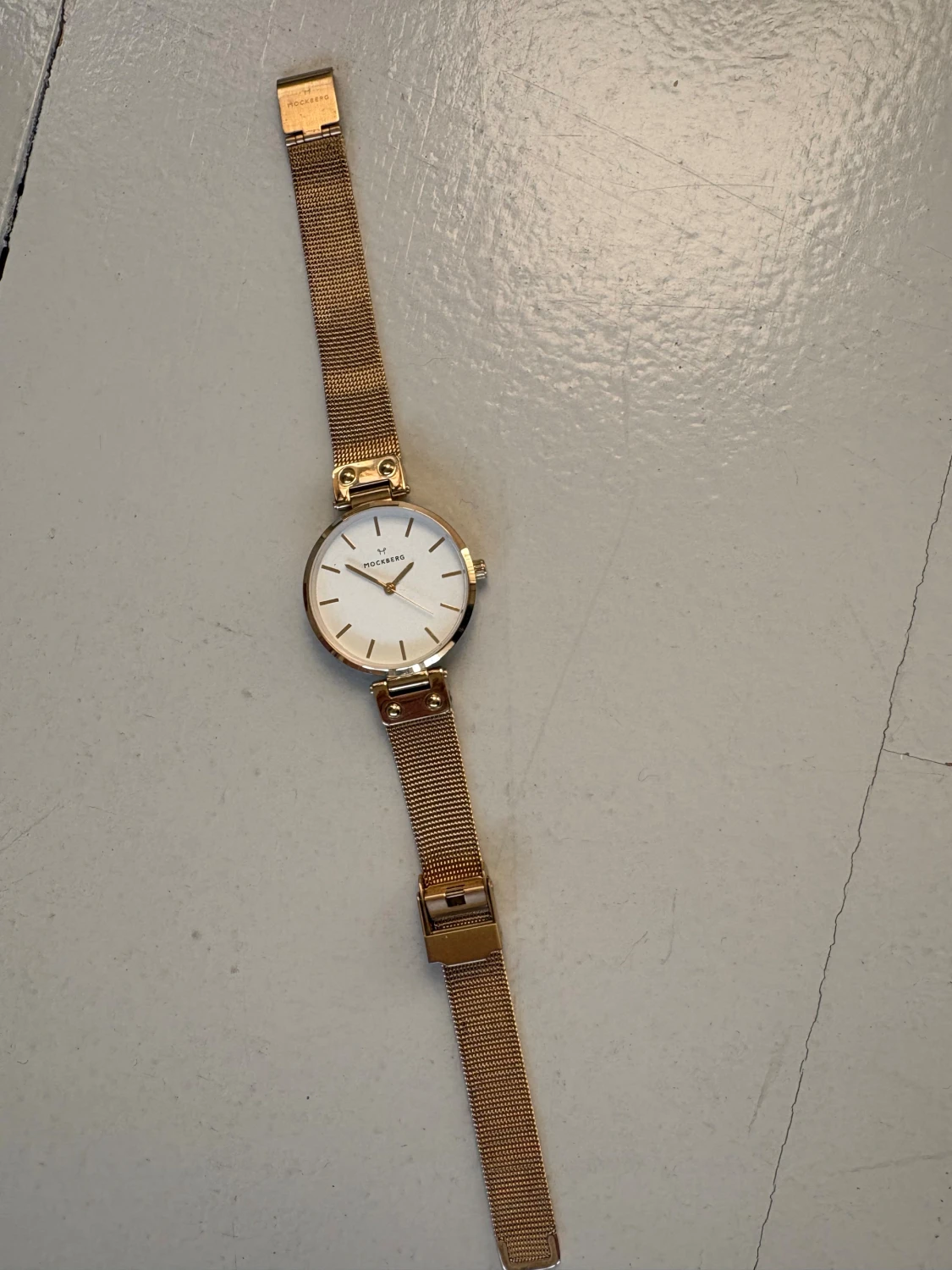 Mockberg guld klocka med meshband