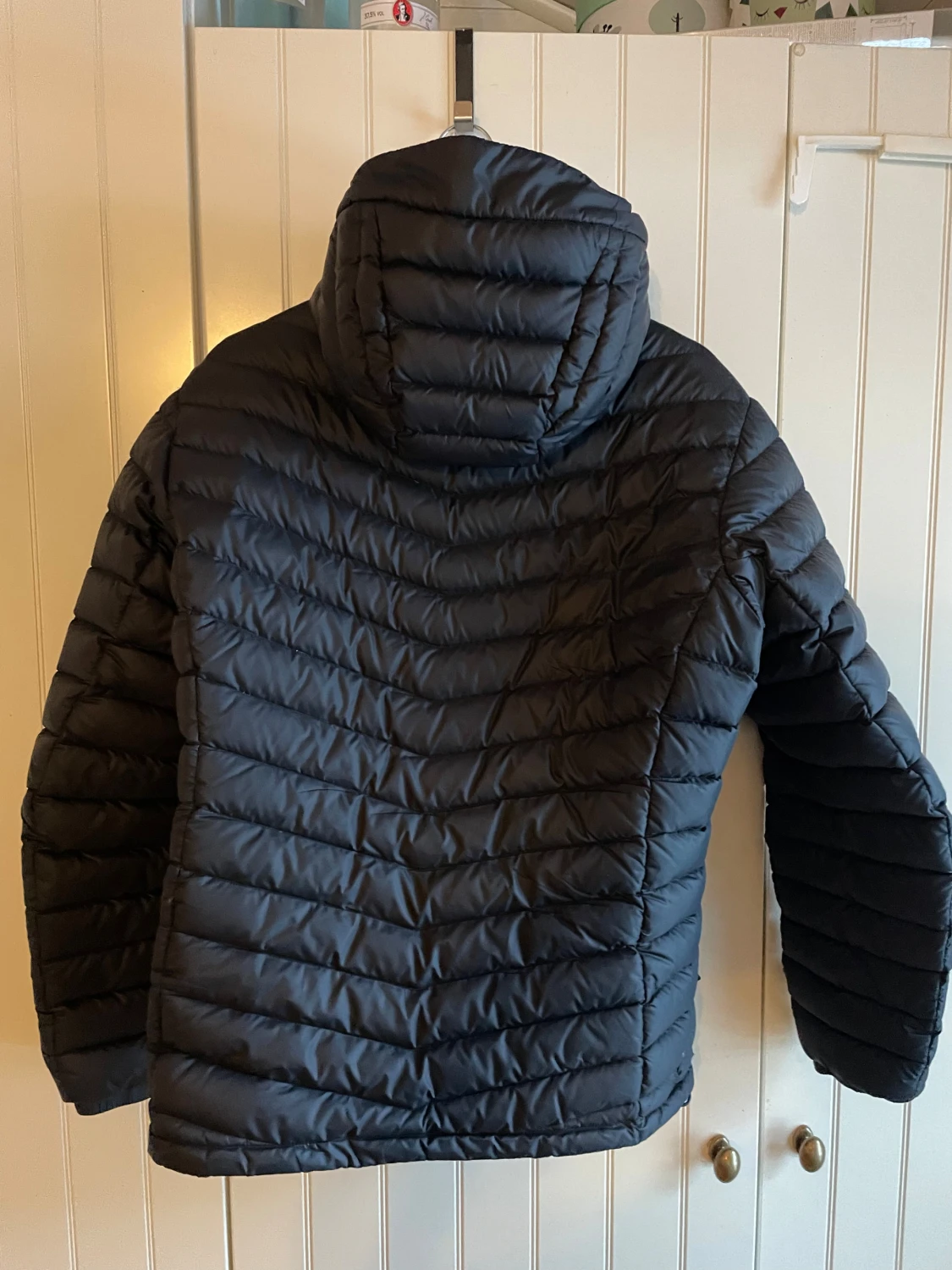 Svart dunjacka Peak Performance S - 2