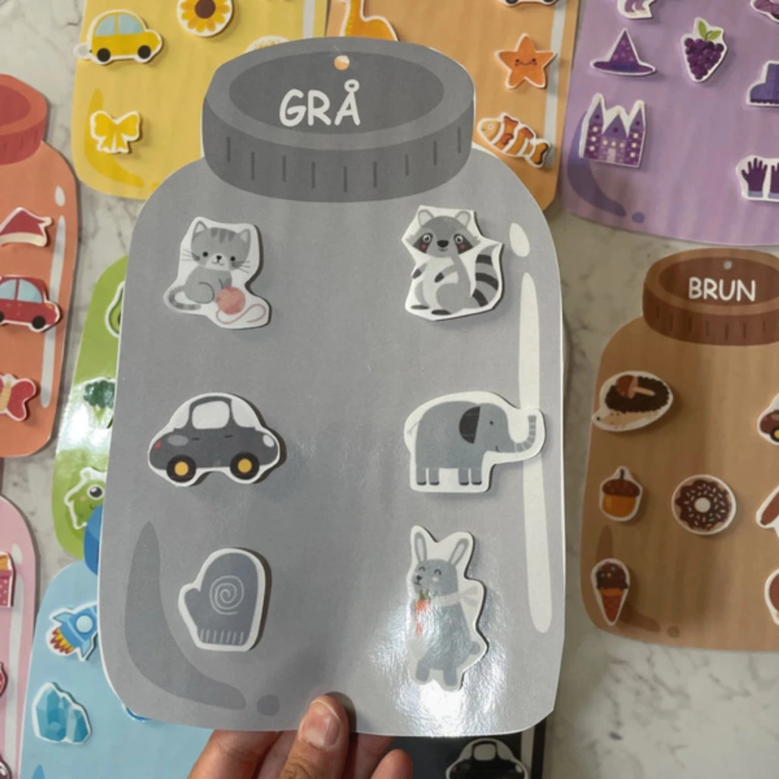 Färglära med klistermärken ( 11 styckna)  - 1