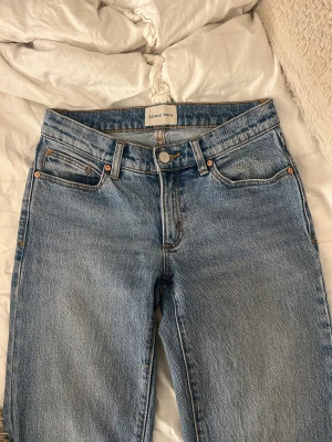 Jeans - Snygga lågmidjade jeans 