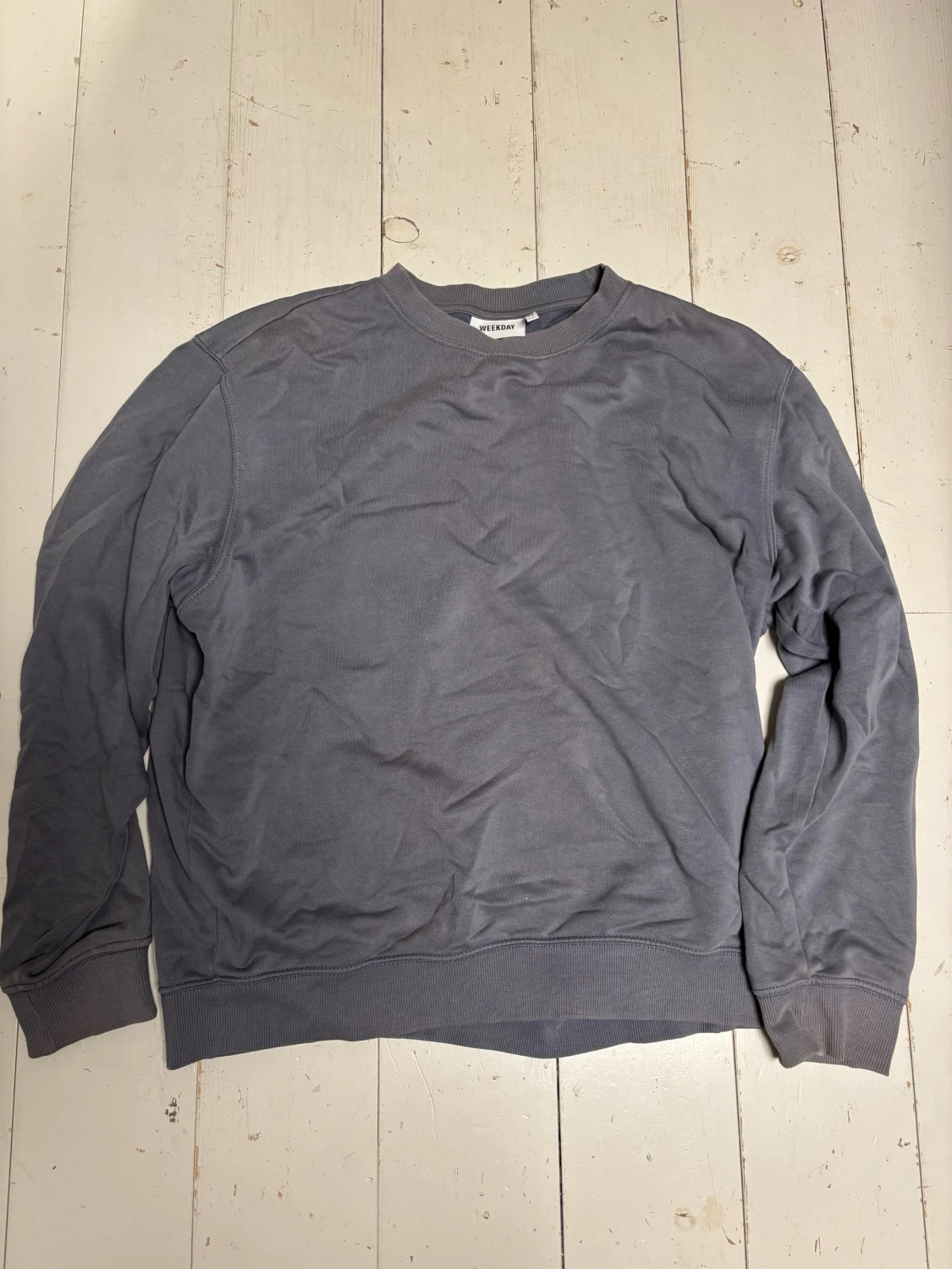 Grå sweatshirt från Weekday