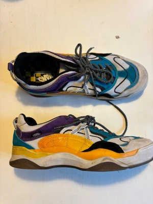 Vans skor - Vans gradient varix wc,  inköpta för några år sedan. 