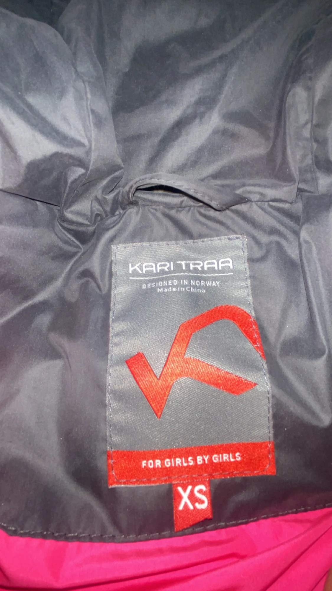 Svart lång dunjacka Kari Traa XS - 1