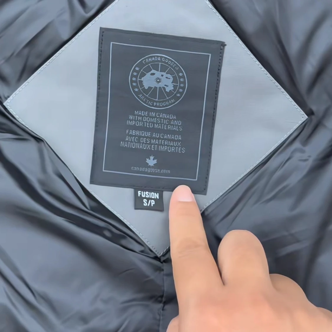 Grå canada goose jacka  - 4