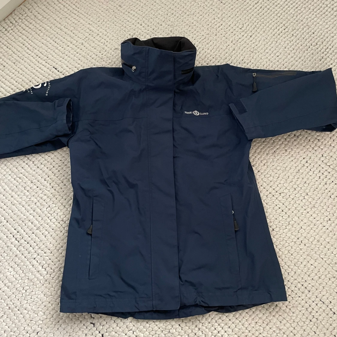 Marinblå vindjacka från Henri Lloyd - 1